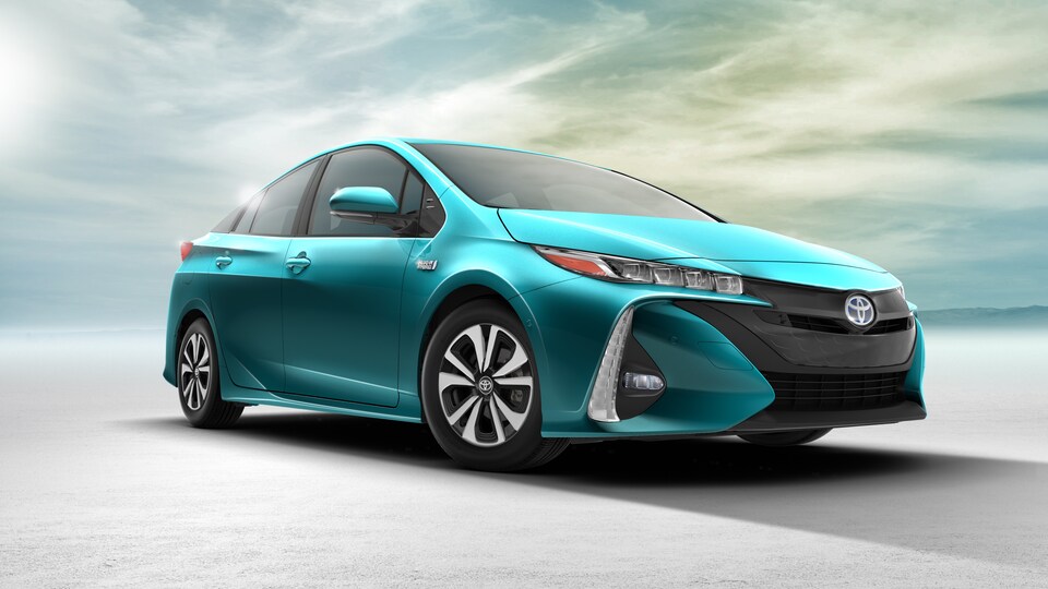2017-Toyota-PriusPrime-Advanced-LIftback-L05.png