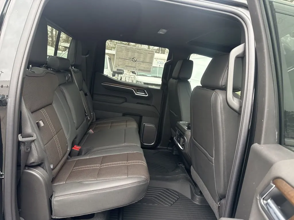 2026 Silverado 1500 Interior