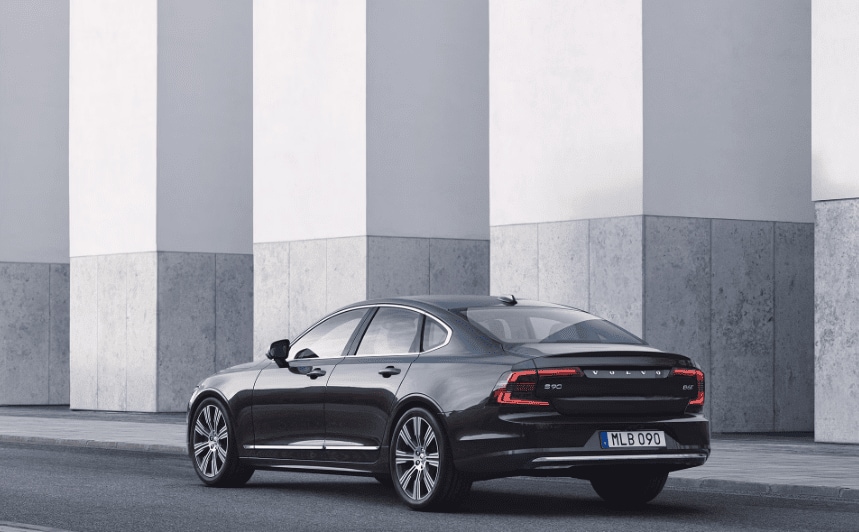 2023 Volvo S90 black exterior (1).PNG