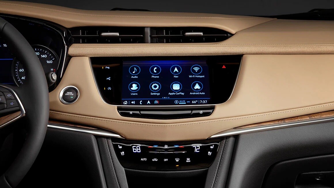 2023 Cadillac XT5 Center Stack.jpg