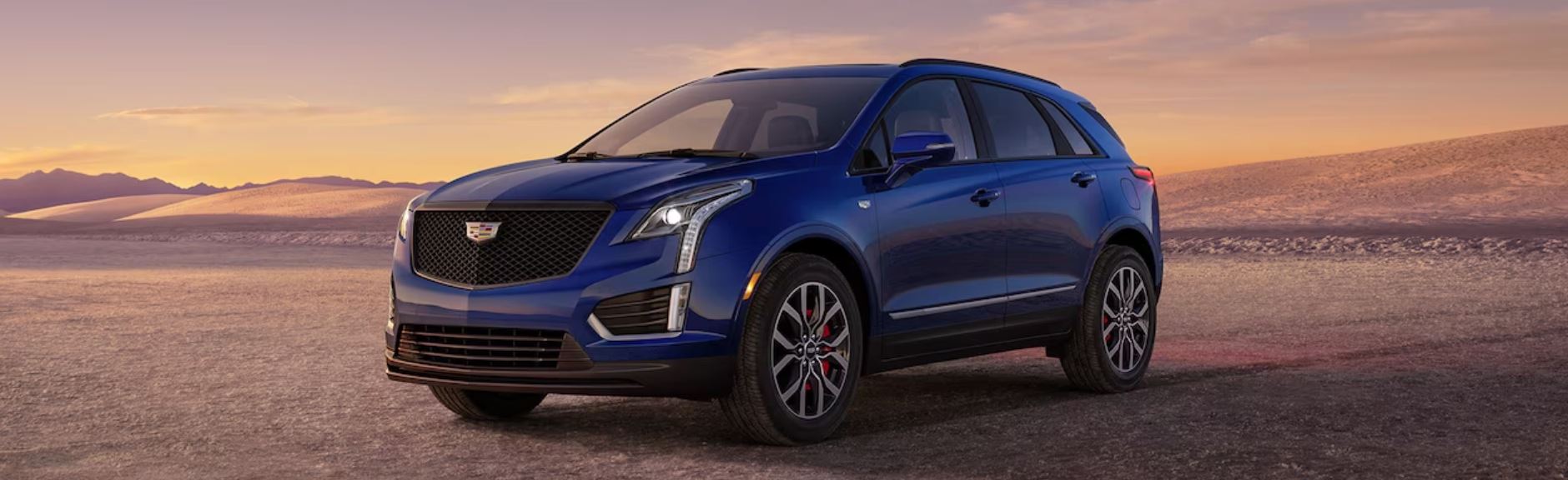 2024 Cadillac XT5 vs 2023 Mercedes-Benz GLC near Naperville, IL