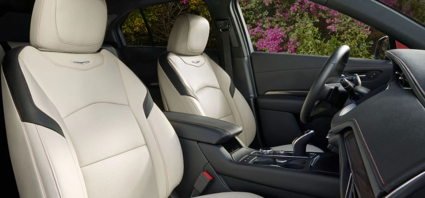 2022 Cadillac XT4 Front-Row Seats