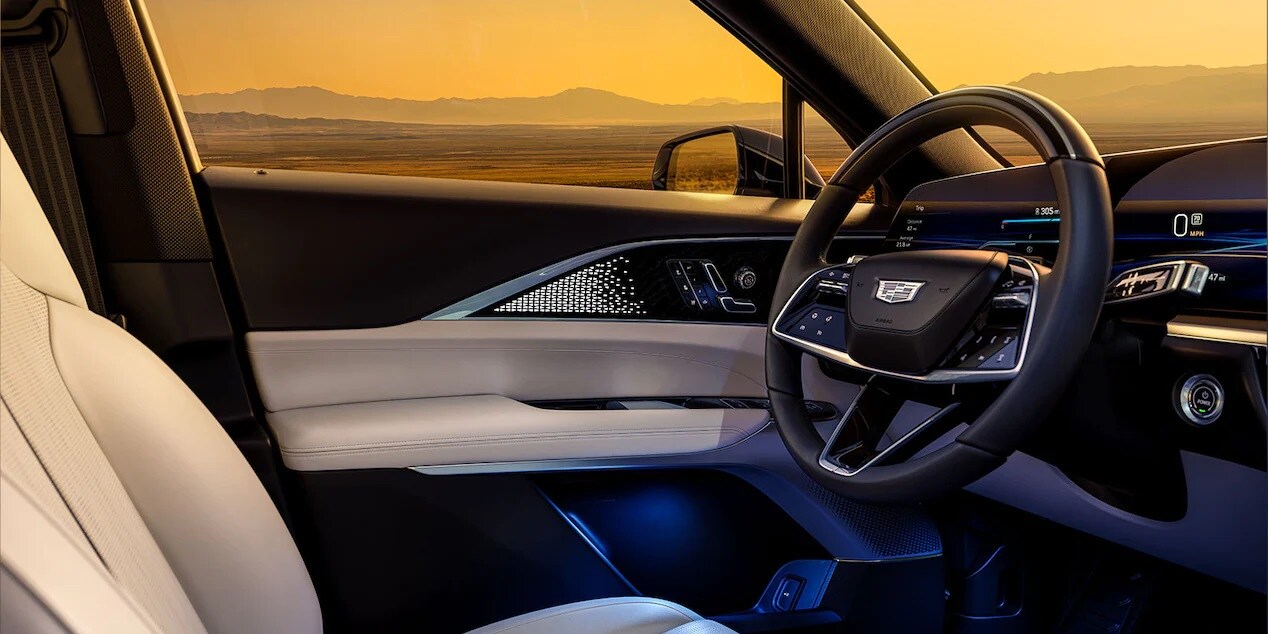 2023 Cadillac LYRIQ Cockpit