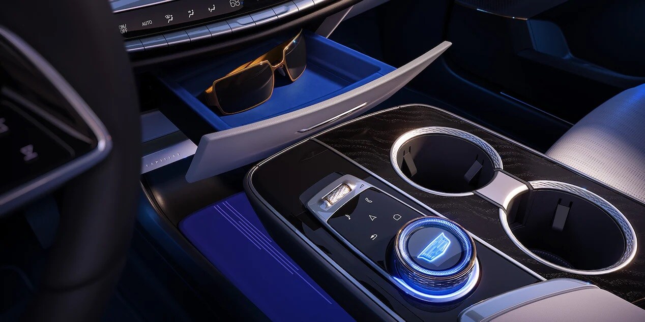 2023 Cadillac LYRIQ Console
