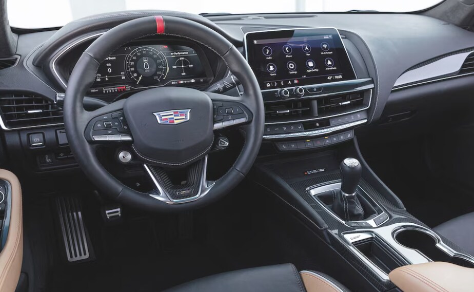 2024 Cadillac CT5-V Dashboard Amenities