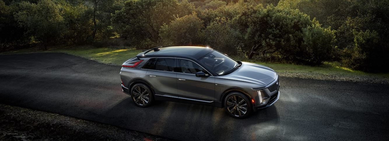 2023 Cadillac LYRIQ Charging and Performance near Schaumburg, IL