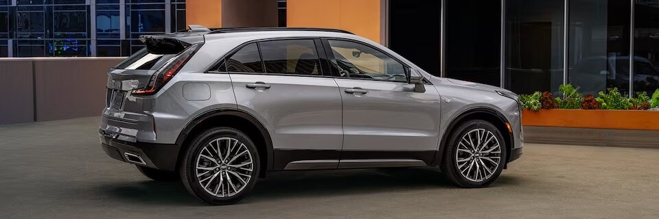my24-xt4-features-exterior-intro-l.jpeg