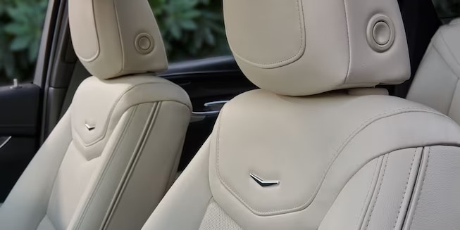 2023 Cadillac XT5 White Leather Seats