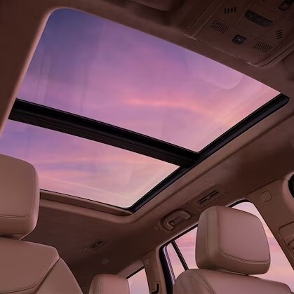 my23-xt6-features-interior-ultraview-sunroof-v2.jpeg