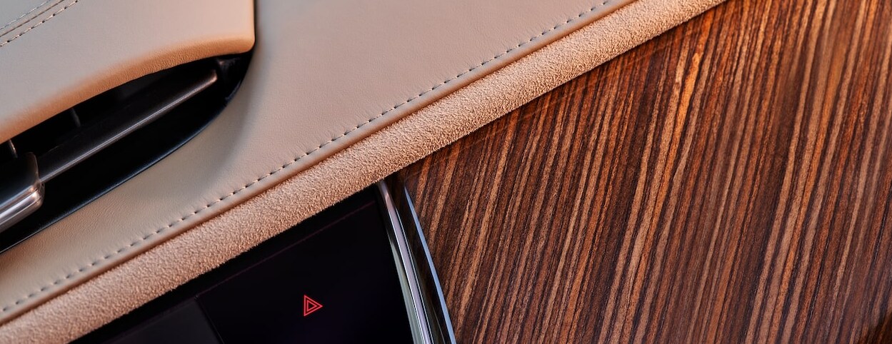 2022 XT6 Interior