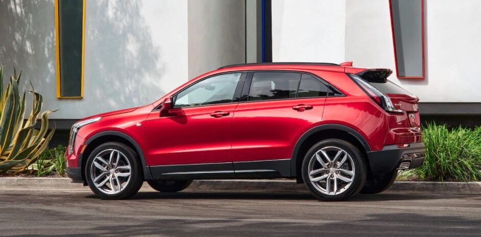2022 Cadillac XT4 Lease near Schaumburg, IL