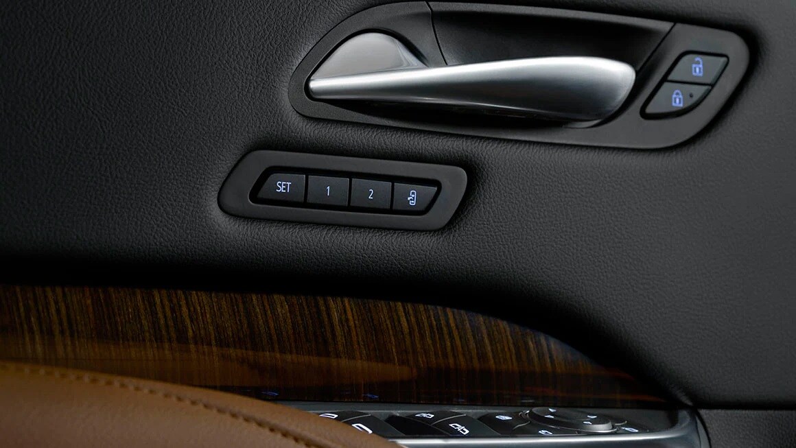 2023 Cadillac XT4 Premium Luxury Driver Memory Feature