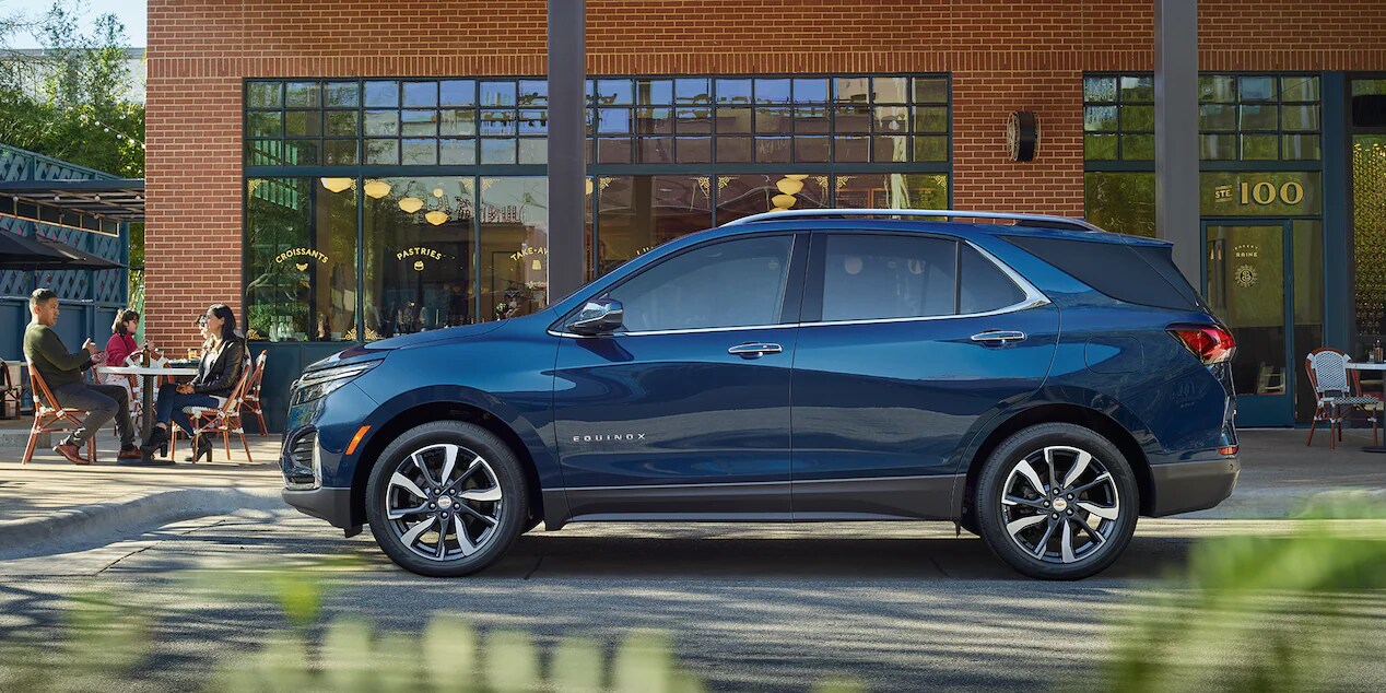 2022 Chevrolet Equinox in Olds, AB 2022 Chevrolet Equinox in Olds, AB