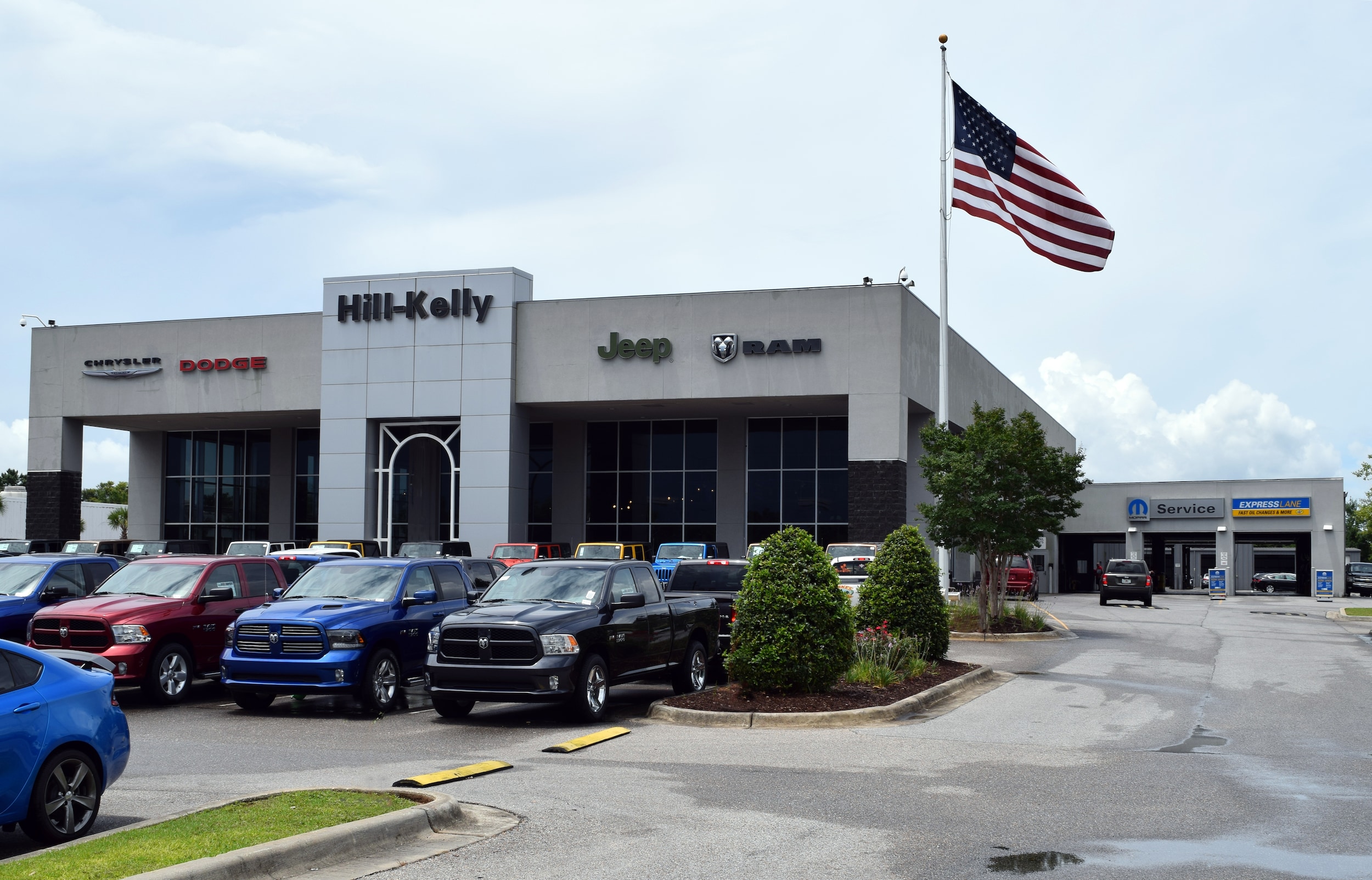 HillKellyStoreFront1_1.jpg