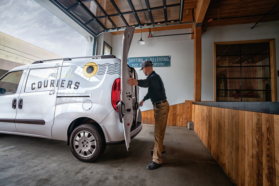 2019-RAM-1500-Promaster-City-Van-L01.png