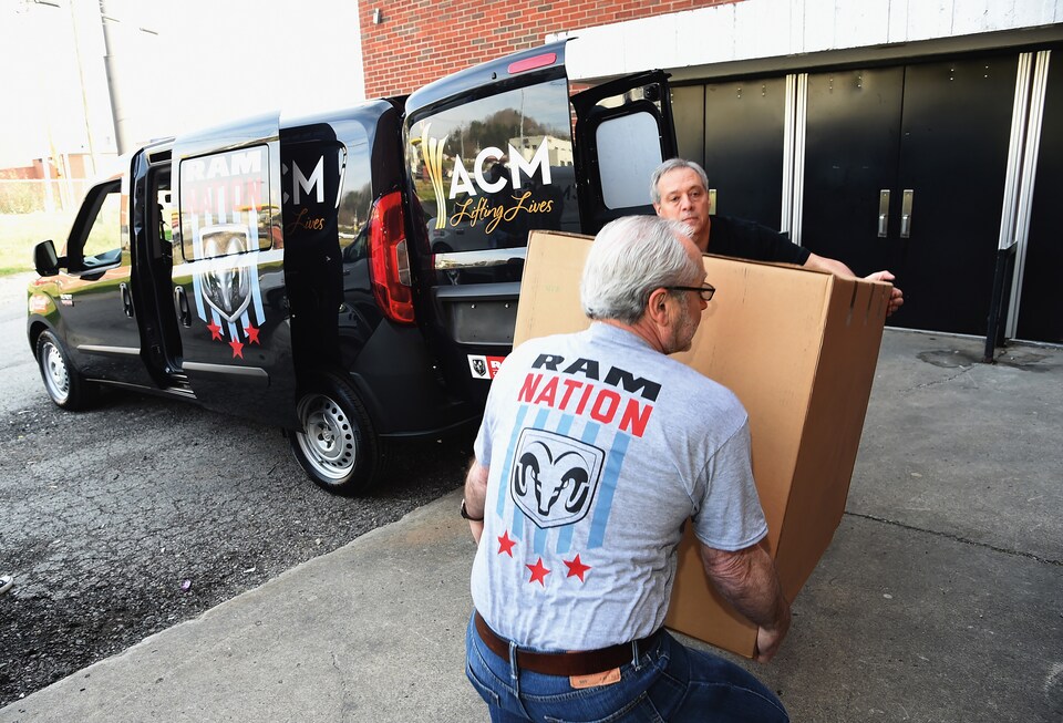 2016-RAM-1500-Promaster-Van-L01.png