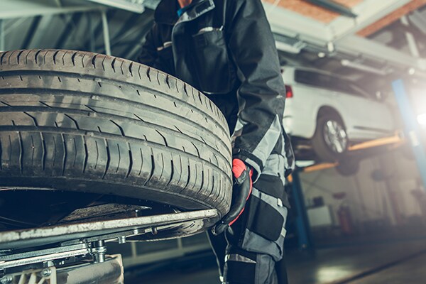 vulcanizer-tire-replacement-LSCTPMH.jpg