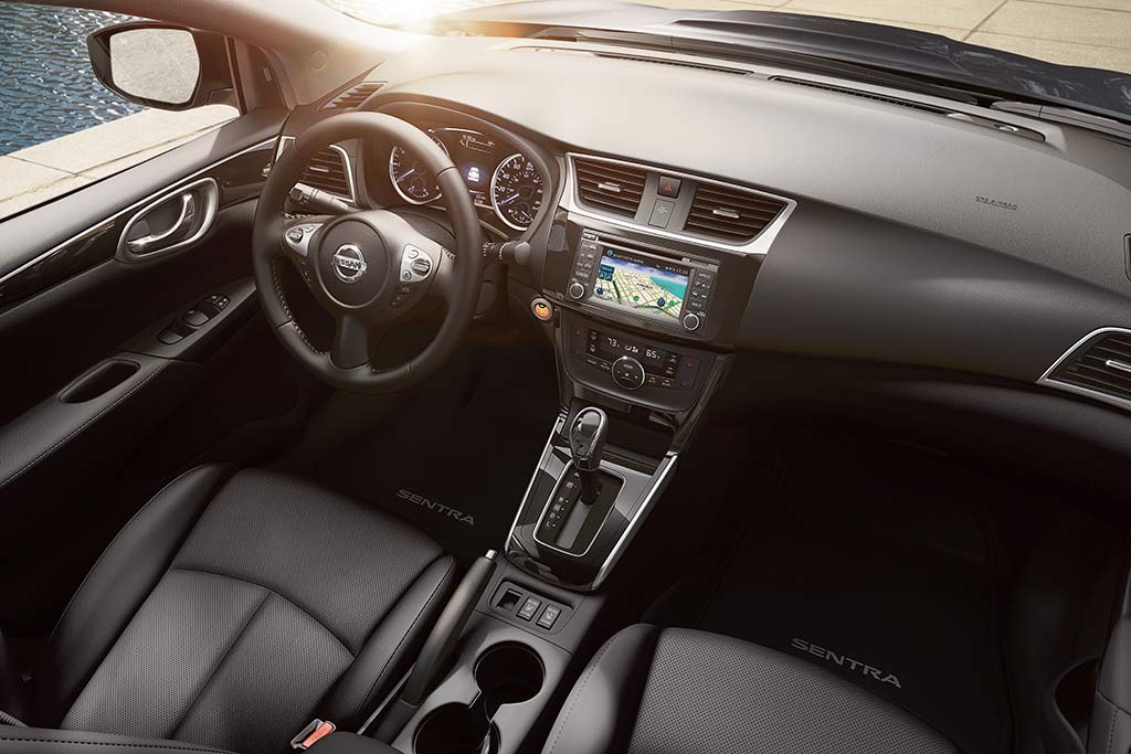 sentra interior.jpg