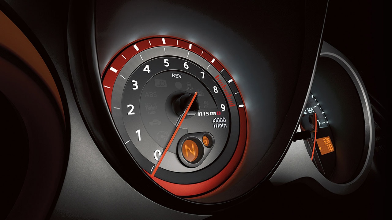 2016-nissan-370Z-coupe-illuminated-dash-tachometer-red.jpg