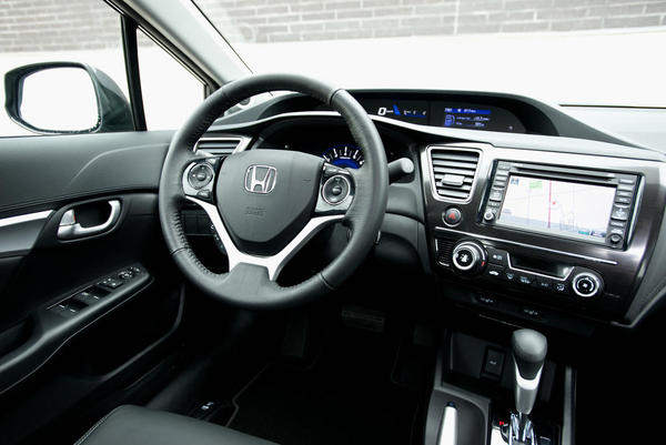 2013-Honda-Civic-interior.jpg