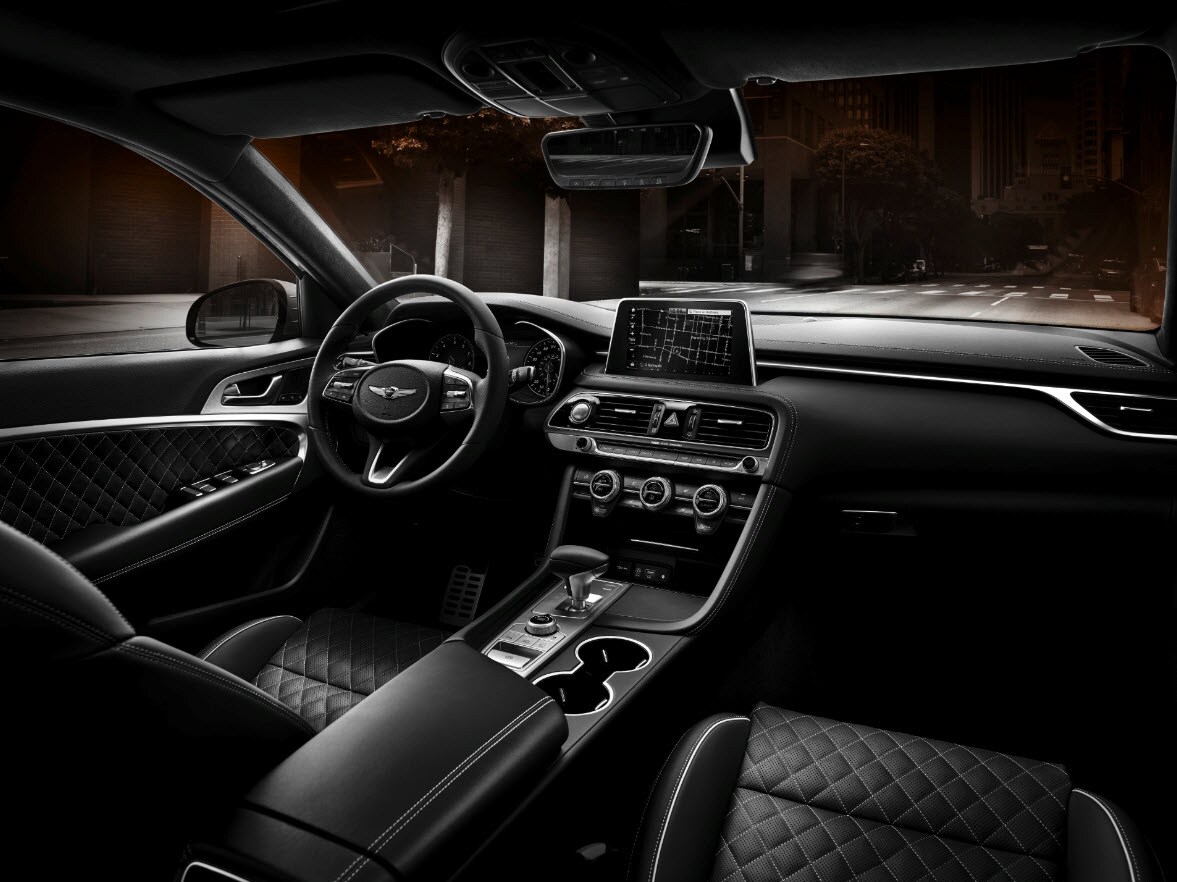2019 G70 Interior.jpg