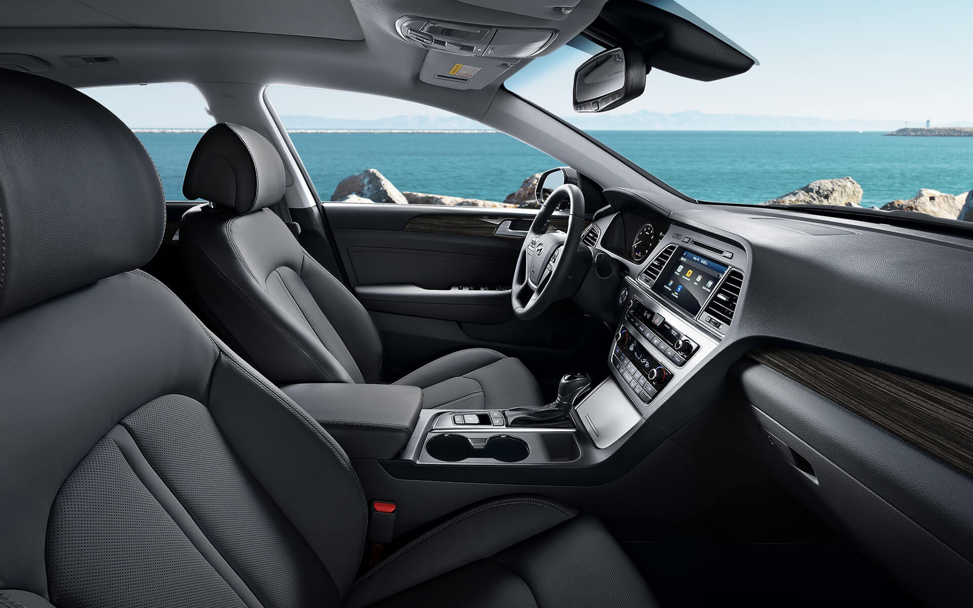 2016 Hyundai Sonata Interior.jpg