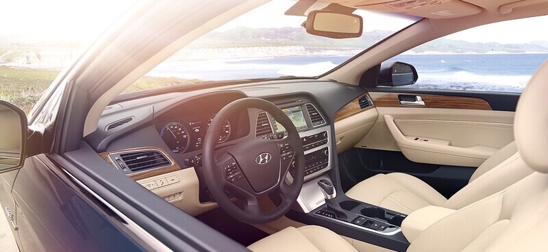 2017 Hyundai Sonata Hybrid Interior.jpg