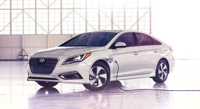 2017 Hyundai Sonata Hybrid.jpg