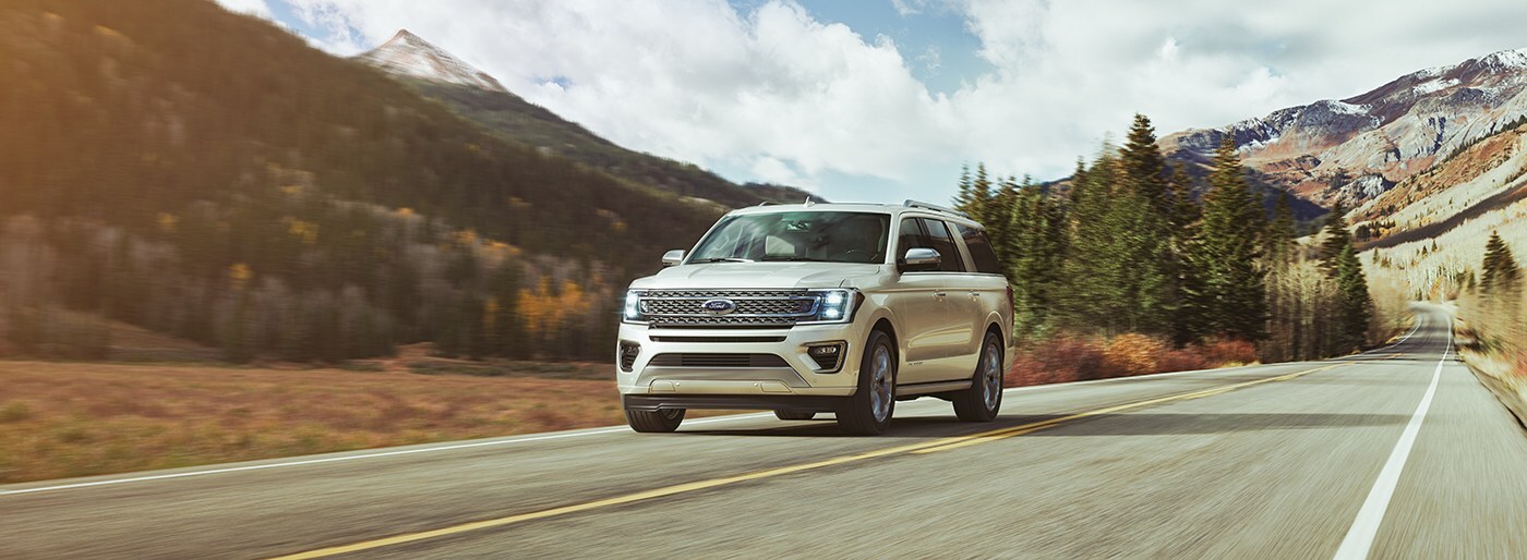 2018-Expedition-SUV_01.jpg
