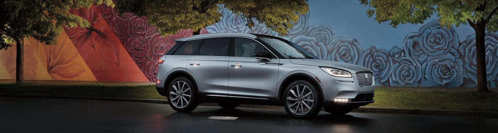 2020 Lincoln Corsair Gray Mural