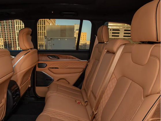 2024%20Grand%20Cherokee%20Interior.png