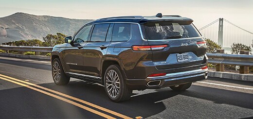 2024-jeep-grand%20cherokee%20rear%20view.jpg