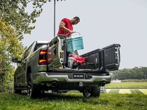 my24-ram-1500_truck_bed_720.jpg