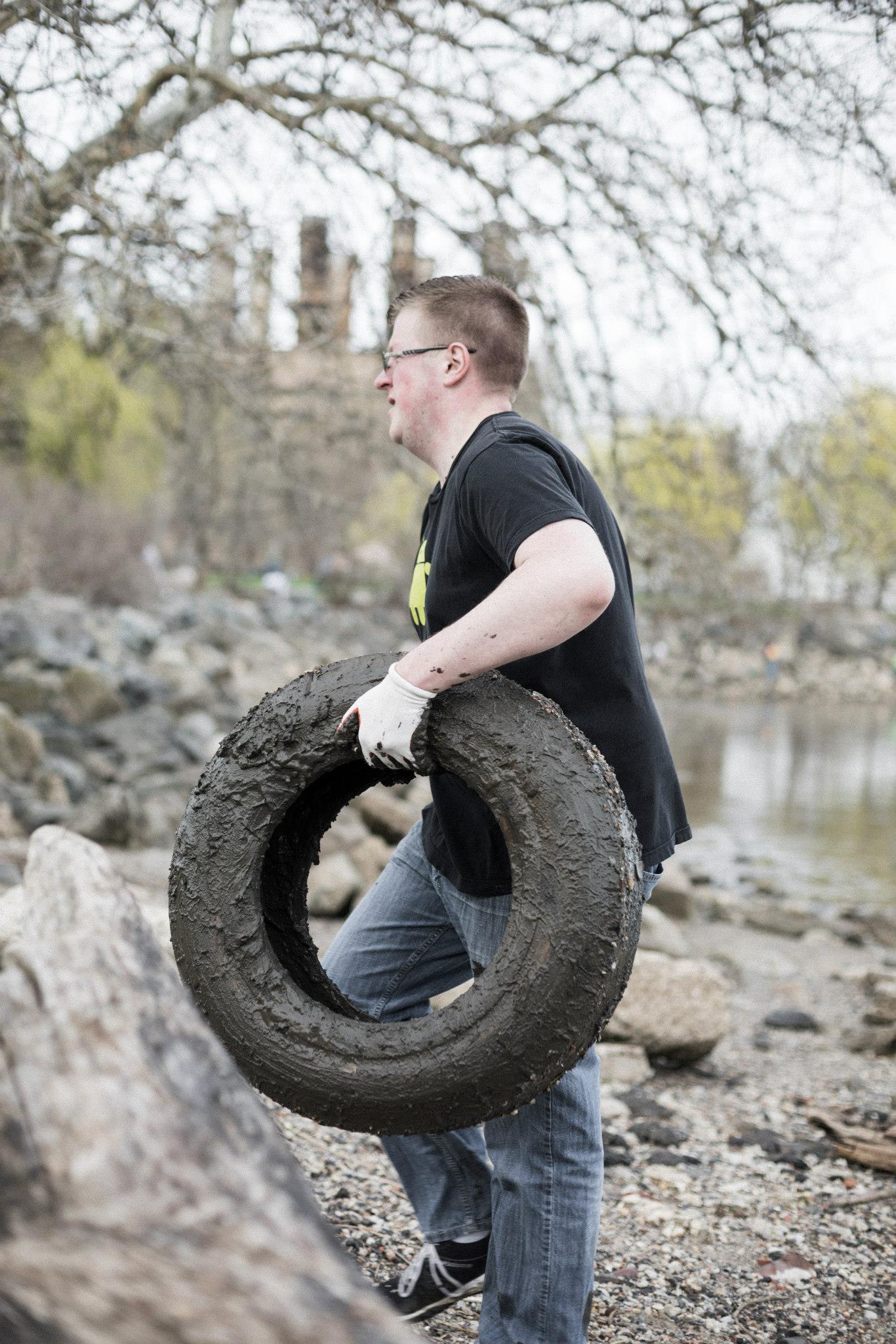 CleanupTire.jpg
