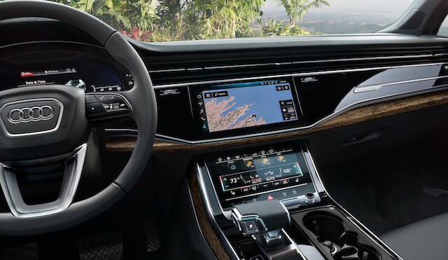 New Audi Q7 Interior