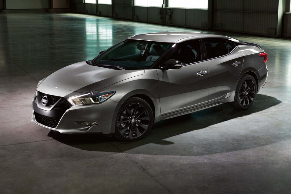 2017-Nissan-Maxima-MidnightEdition-Sedan-L01.png