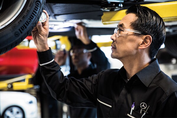 Mercedes-Benz Technicians