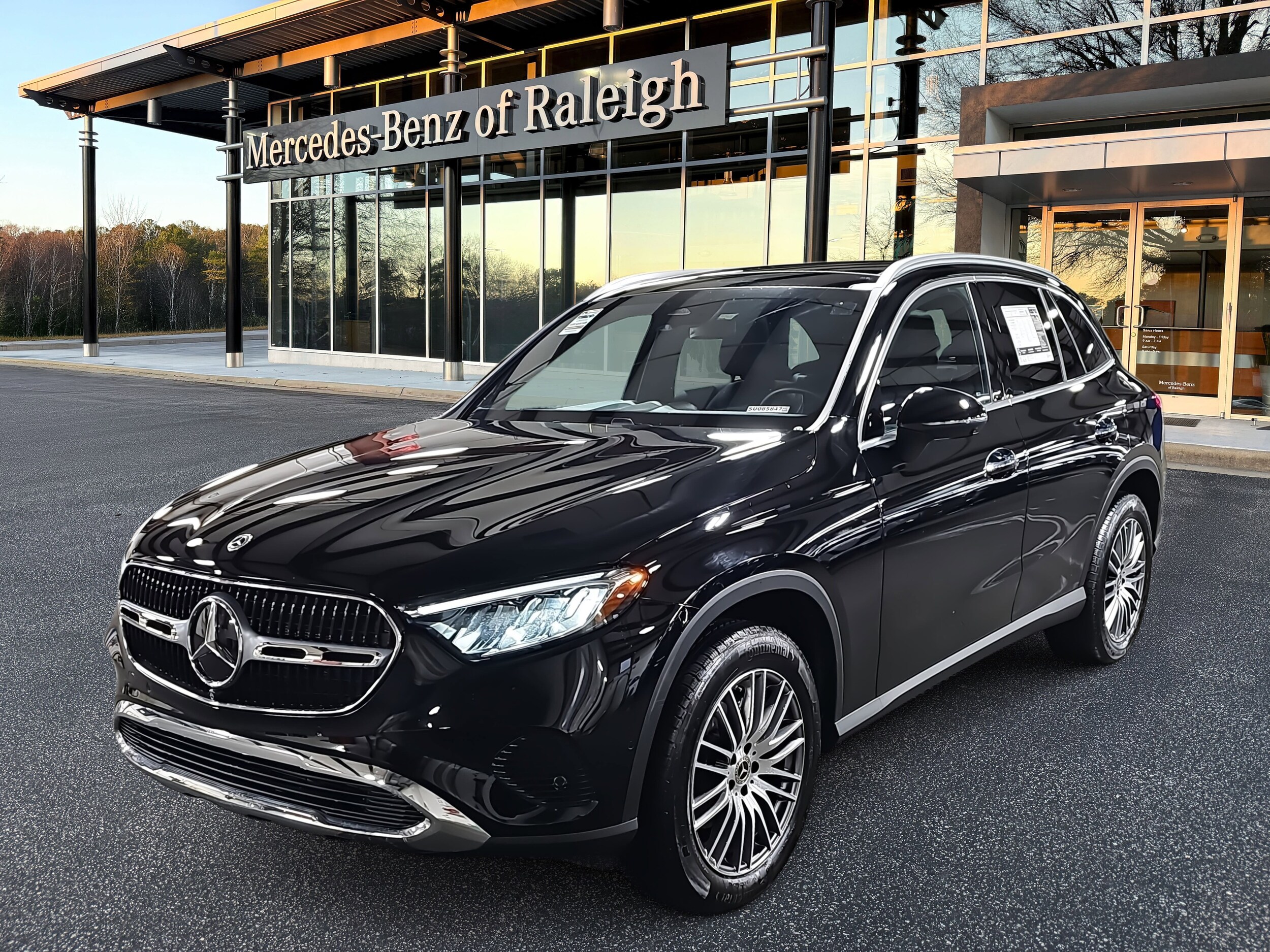 2025 Mercedes-Benz GLC 300 SUV
