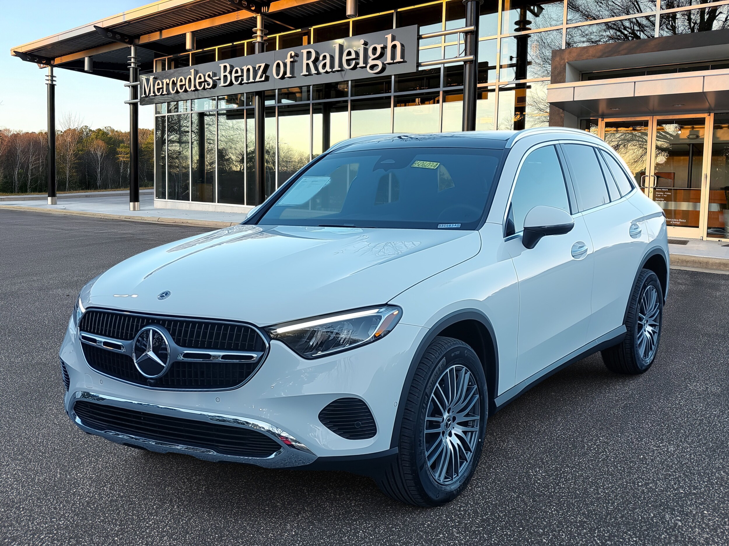 2025 Mercedes-Benz GLC 300 SUV