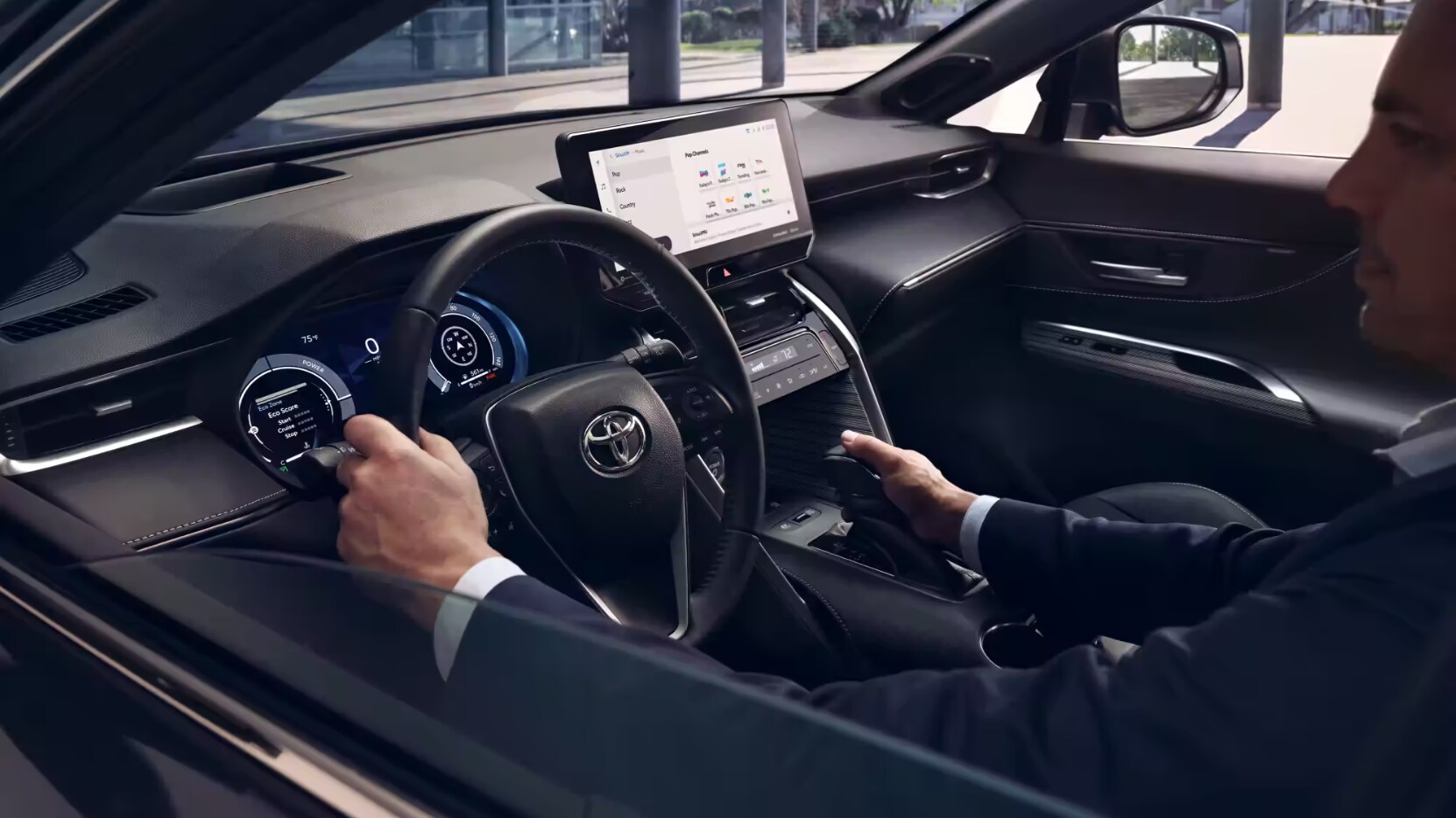 2023-toyota-venza-5.PNG A view of the dash and infotainment system of a 2023 Toyota Venza Hybrid