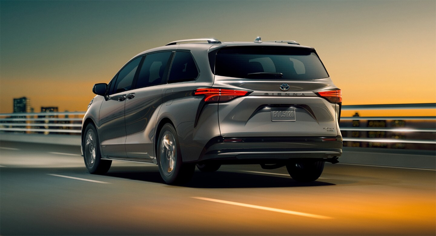 2022 Toyota Sienna Rear 2022 Toyota Sienna Rear
