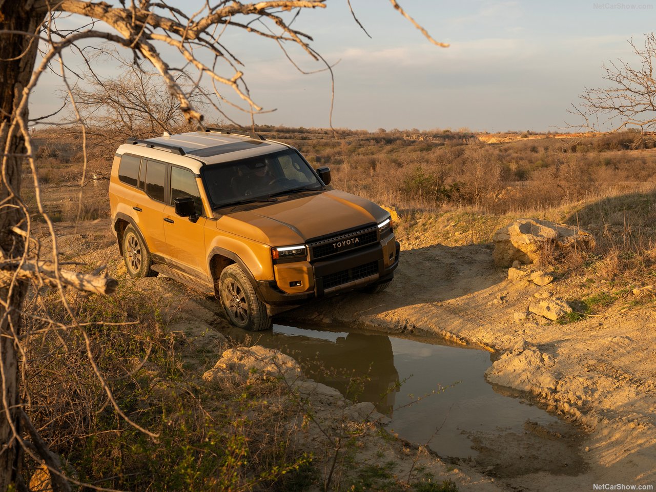 Chart showing power and towing comparison between Toyota SUV models