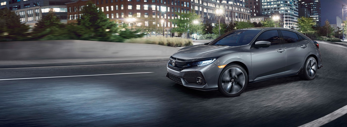 2017-Civic-Hatchback_01.jpg