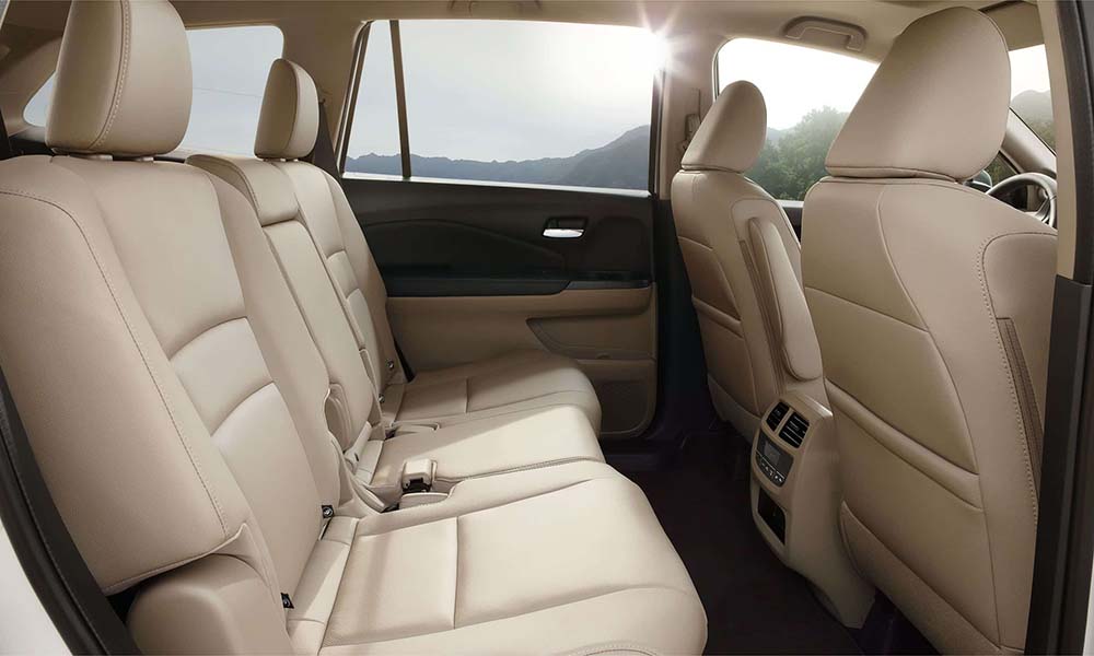 2018 Honda Pilot Gallery 2.jpg