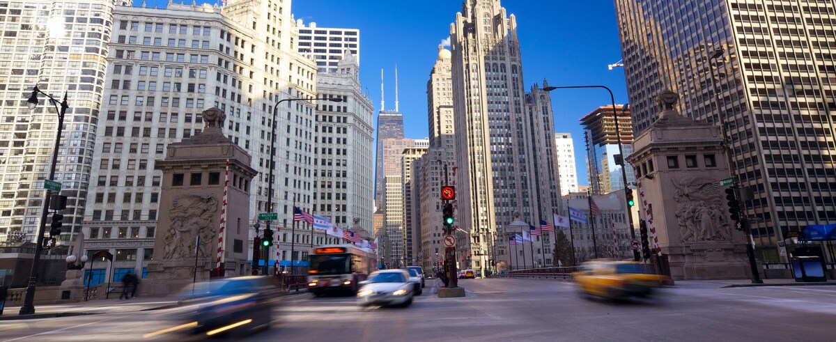 Driving in Chicago, IL.jpg
