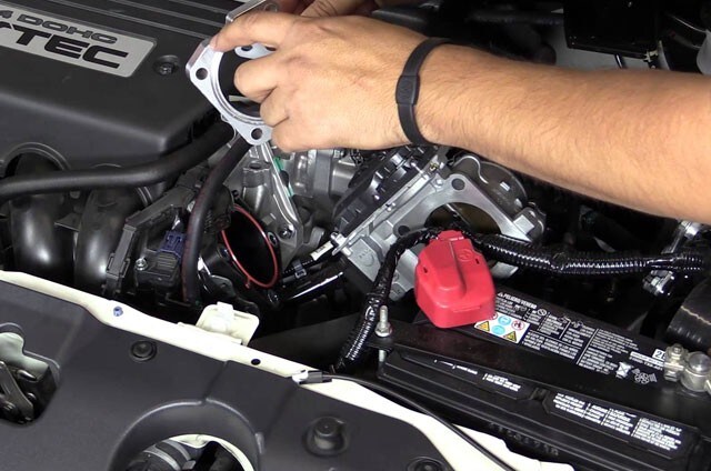Throttle Body Cleaning.jpg