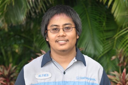 Staff member Alfred Albano from 7611ad307621