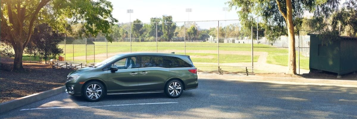 2019-Honda-Odyssey-Elite-Van-L02 (1).jpeg