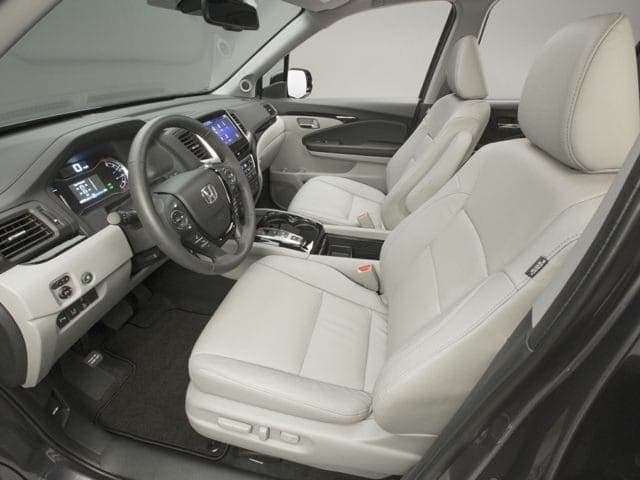2018 Honda Pilot - Interior (2).jpg