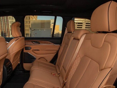2025 Jeep Grand Cherokee back seats